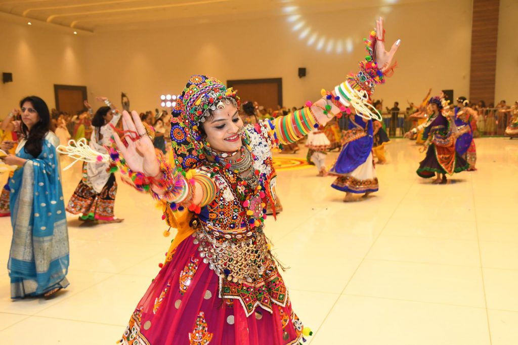 Selfanimate Dandiya